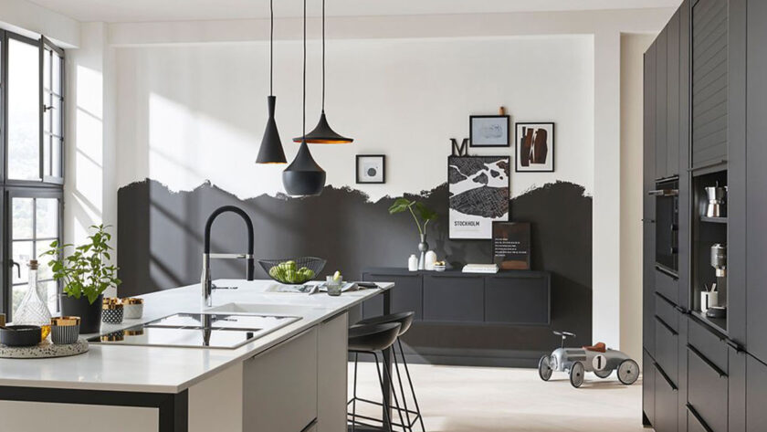 cocina moderna de color negro y blanco
